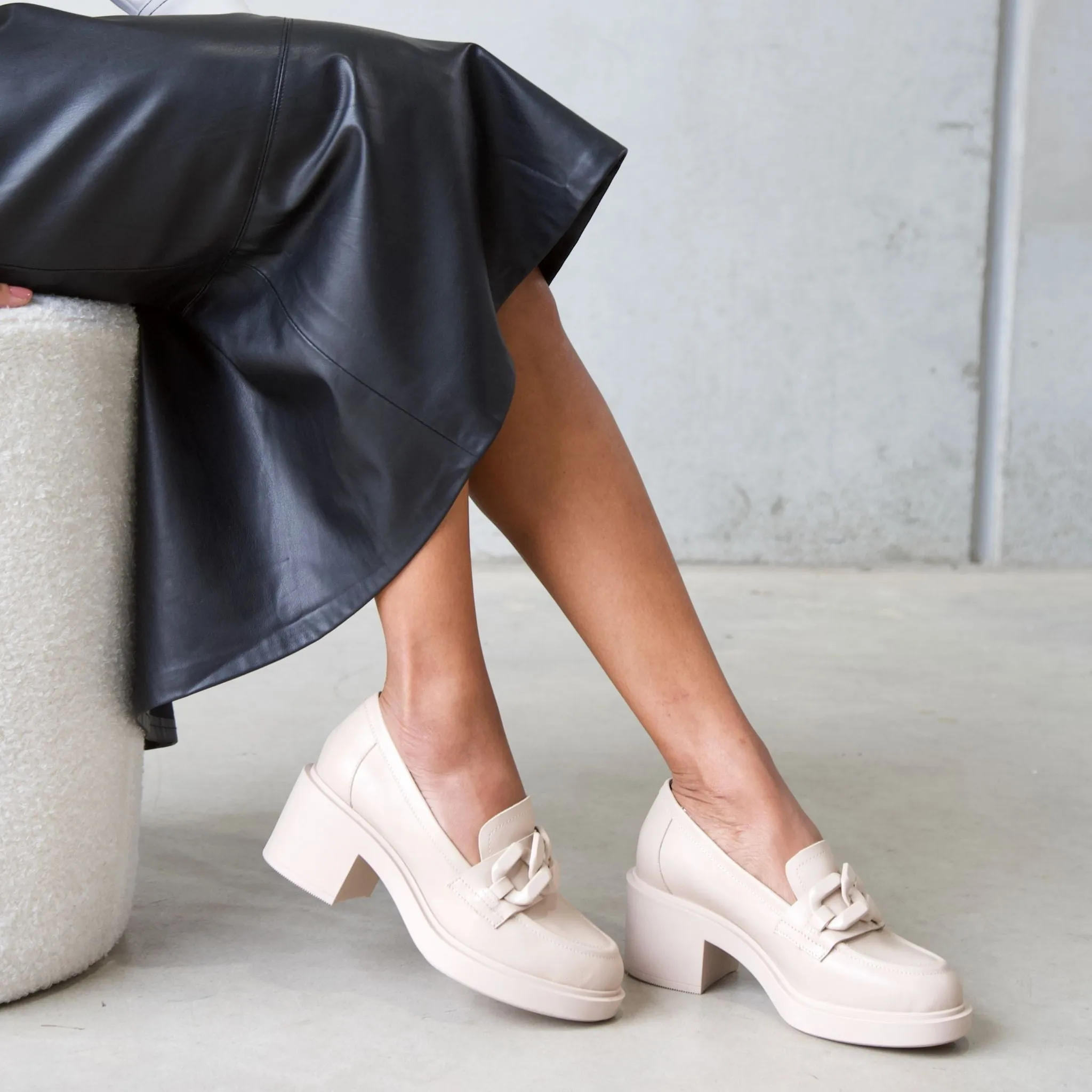 Arrigo Nude Leather Heeled Loafers