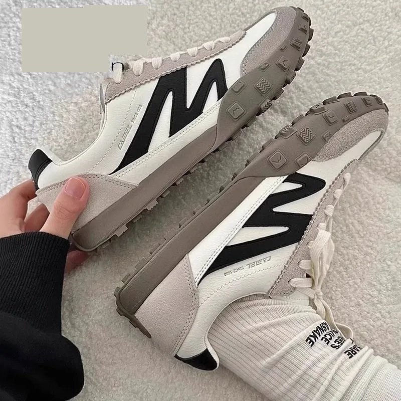 Contrast Round Toe Flat Athletic
